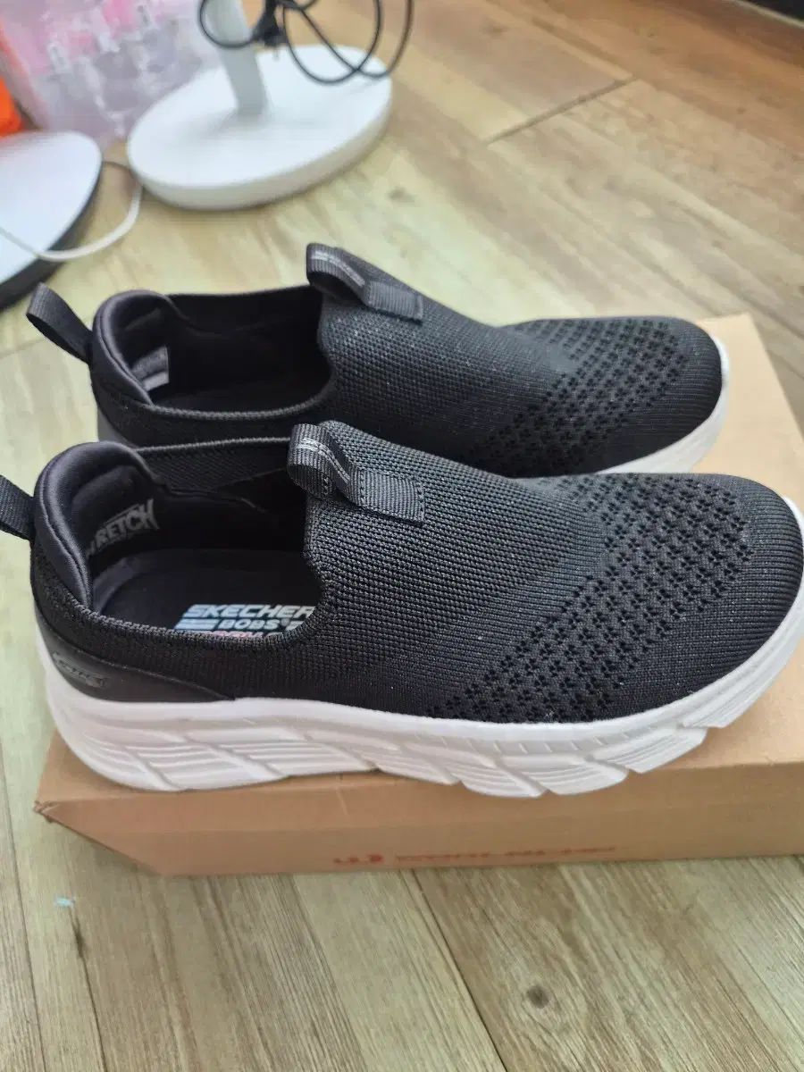 SKECHERS スケッチャーズ スリッポン BOBS ブラック レディース