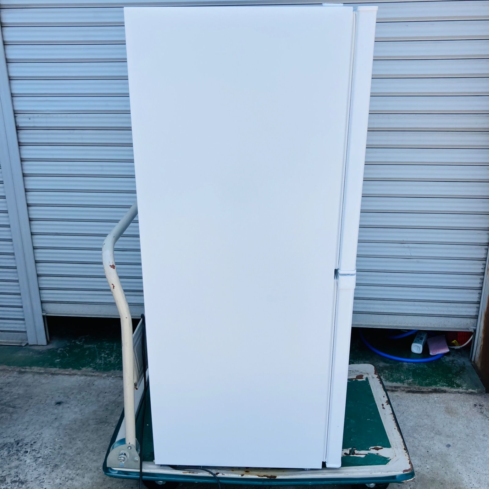5h57. 単身用冷蔵庫 142L アイリスオーヤマIRSD-14A-W 2024年製