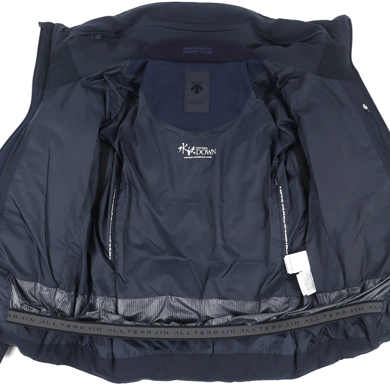 美品△DESCENTE ALLTERRAIN MIZUSAWA DOWN デサントオルテライン 水沢 