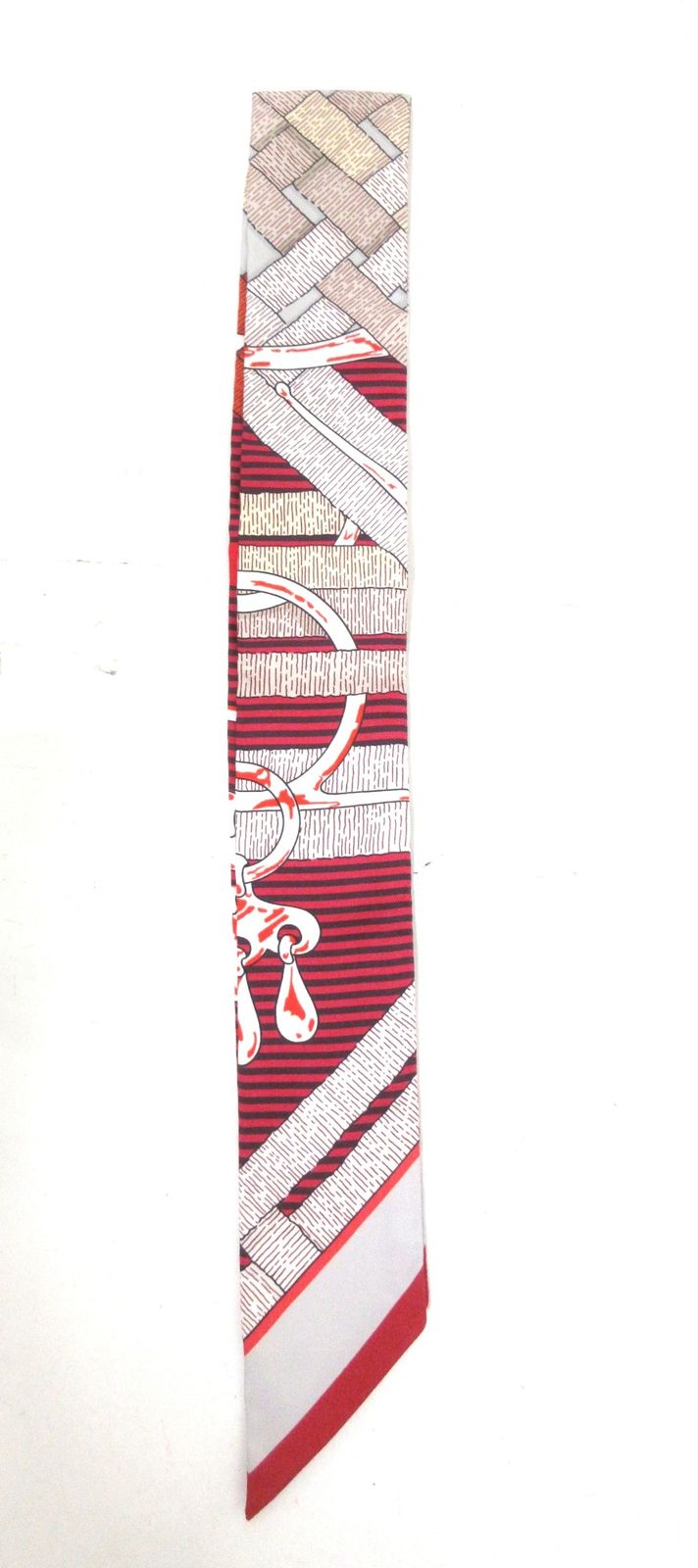 HERMES/エルメス　シルク　ツイリー　[MORS A JOUETS CHEMISE] レッド/マルチ　美品　【中古】