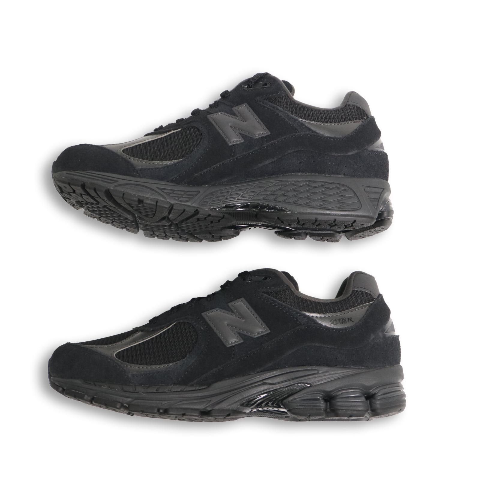 New Balance ニューバランス トリプルブラック U2002R スニーカー* New Balance ニューバランス トリプルブラック U2002R スニーカー*