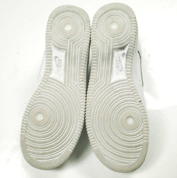 SUPREME x NIKE シュプリーム ナイキ 別注 AIR FORCE 1 LOW エアフォースワン ロー CU9225-100 US10(28cm) WHITE/WHITE スニーカー シューズ g26630 SUPREME x NIKE シュプリーム ナイキ 別注 AIR FORCE 1 LOW エアフォースワン ロー CU9225-100 US10(28cm) WHITE/WHITE スニーカー シューズ g26630