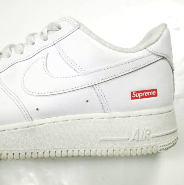 SUPREME x NIKE シュプリーム ナイキ 別注 AIR FORCE 1 LOW エアフォースワン ロー CU9225-100 US10(28cm) WHITE/WHITE スニーカー シューズ g26630 SUPREME x NIKE シュプリーム ナイキ 別注 AIR FORCE 1 LOW エアフォースワン ロー CU9225-100 US10(28cm) WHITE/WHITE スニーカー シューズ g26630