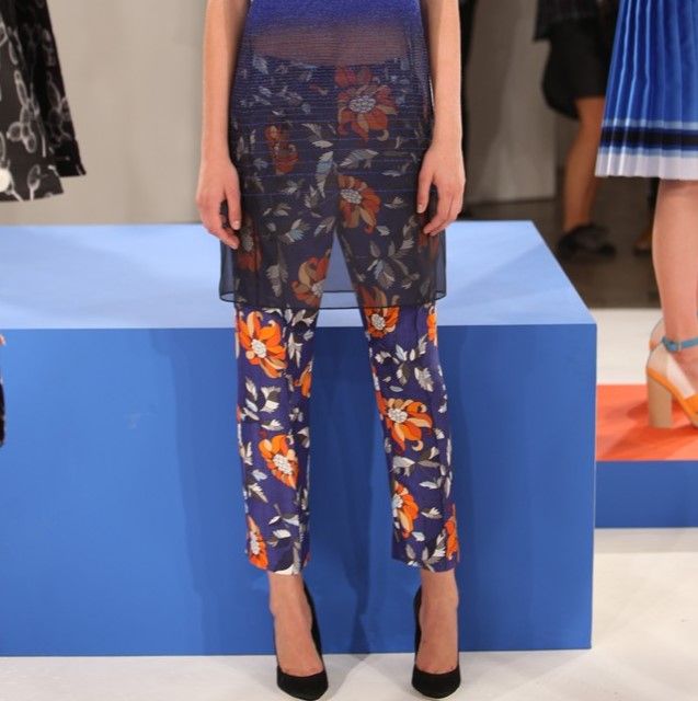 OSTWALD HELGASON オズワルドヘルガソン イギリス製 ボタニカルプリント 1プリーツシルクパンツ UK8 Blue サテン テーパード フラワー ボトムス g26486
