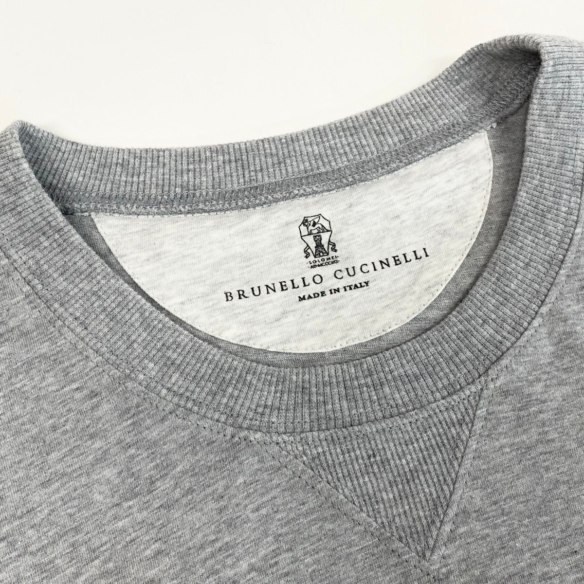 J6072 美品 ブルネロクチネリ ロングスリーブTシャツ グレー M Me25 BRUNELLO CUCINELLI ブルネロクチネリ Vガゼット レイヤード 半袖