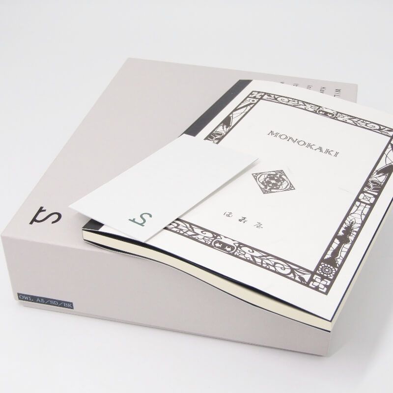 美品 WILDSWANS ワイルドスワンズ ノートカバー サドルプルアップ OWL