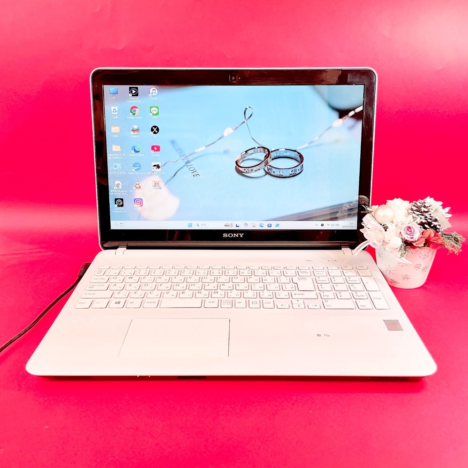 VAIOノートPC Windows11 SSD搭載 WEBカメラ付 - メルカリ