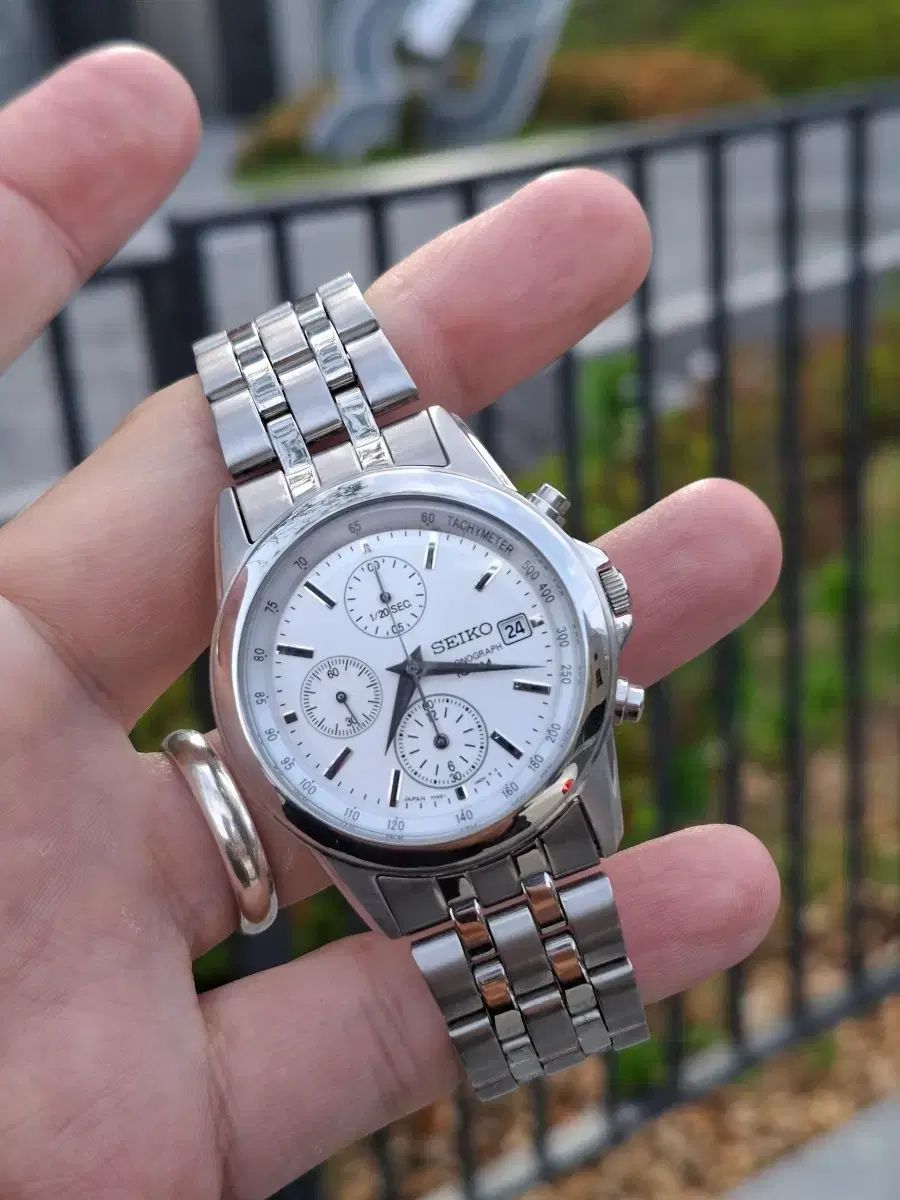 日本正規品 SEIKO セイコー クロノグラフ 白 メタル 時計