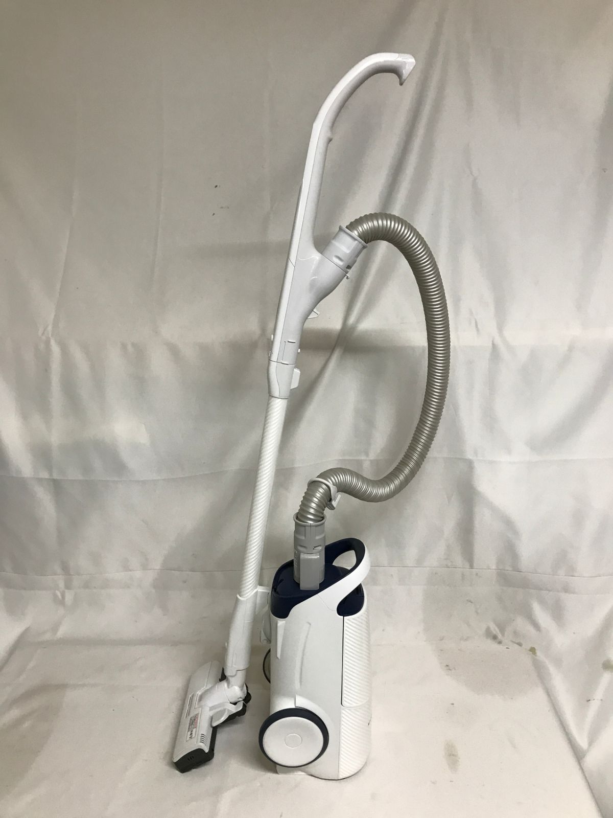 北見市発】パナソニック Panasonic 電気掃除機 MC-SJP810G-W 2018年製