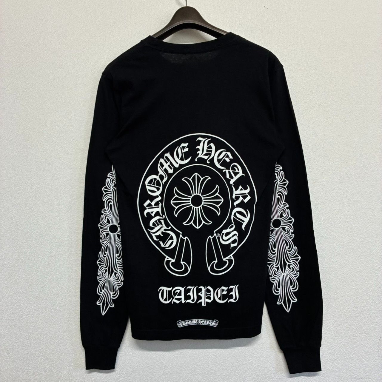 CHROME HEARTS Horse Shoe クロムハーツ ホースシュー tタイペイ限定 黒 ブラック 長袖 ロングTシャツ ロンT トップス メンズ レディース Sサイズ 極美品 2573