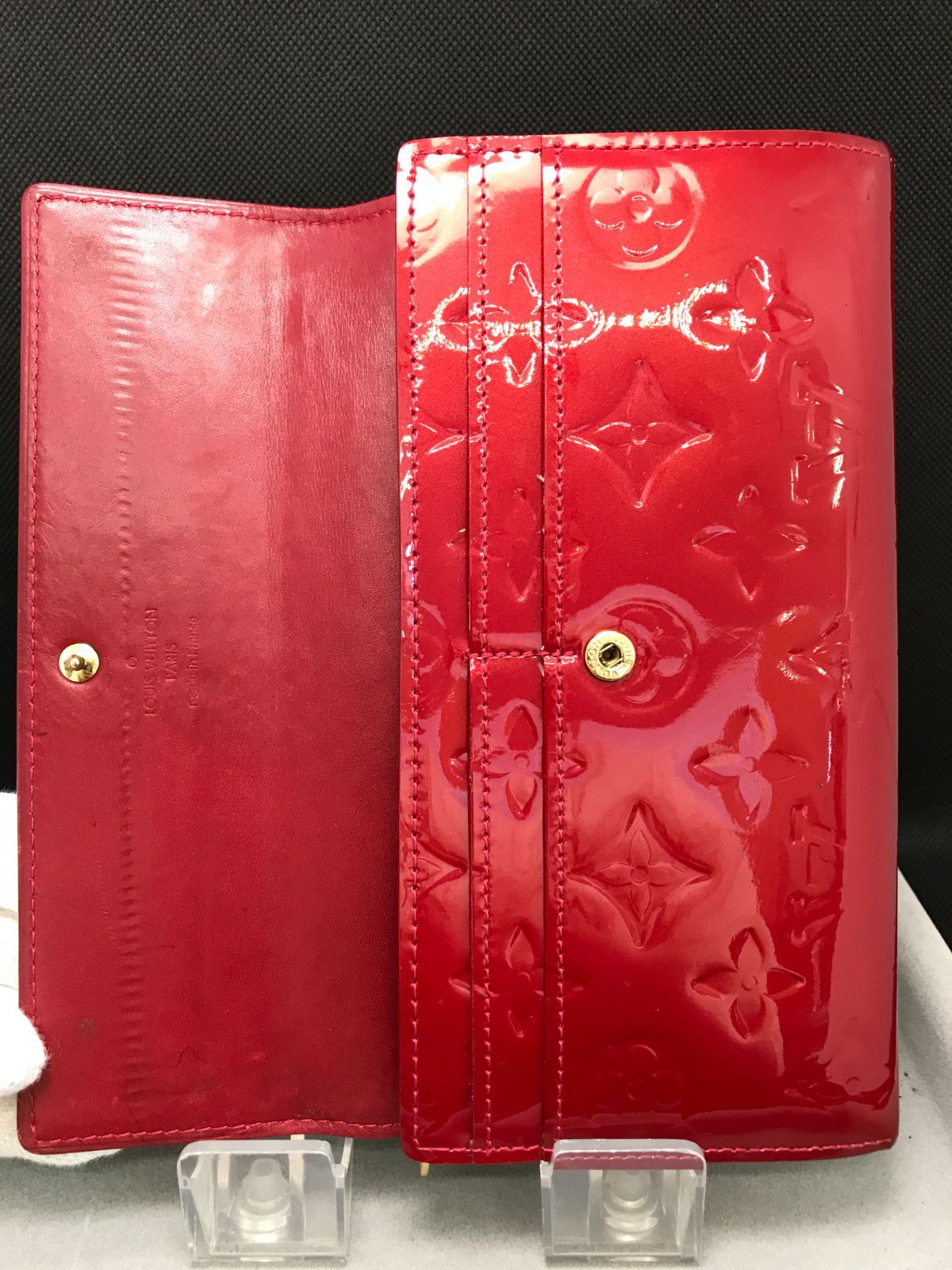 ルイヴィトン✨ ヴェルニ ポルトフォイユ サラ 長財布 赤 レッド 廃盤 希少 LOUIS VUITTON ルイヴィトン 長財布 ポルトフォイユサラ ヴェルニ