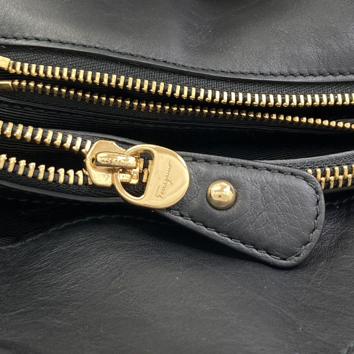 Salvatore Ferragamo サルヴァトーレフェラガモ メリンダ トートバッグ カーフ レディース [中古]