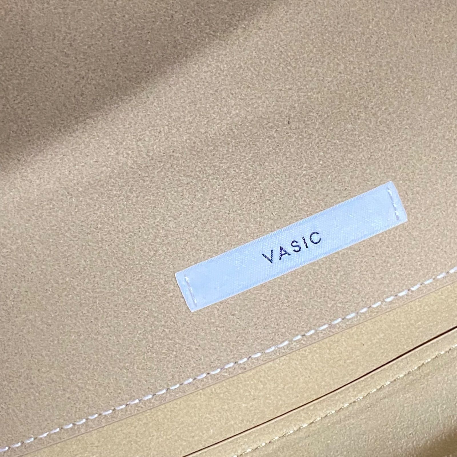 ほぼ未使用 VASIC PATTI ヴァジック パティ レザー トートバッグ 