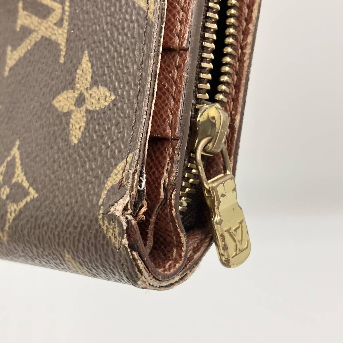 大人気】LOUIS VUITTON ルイヴィトン モノグラム ポルトパピエ ジップ