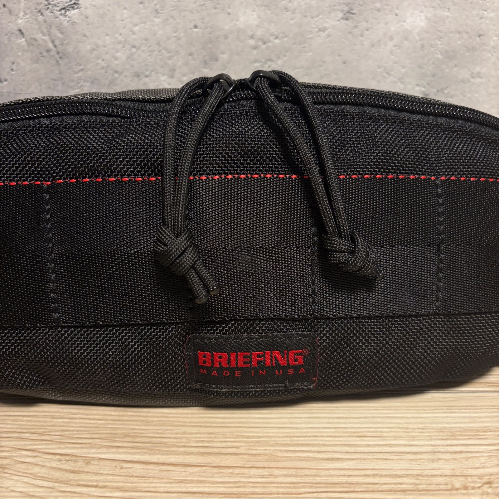 ☘️ ✨BRIEFING ボディバッグ USA製 ブラック 人気モデル Navy box 1 