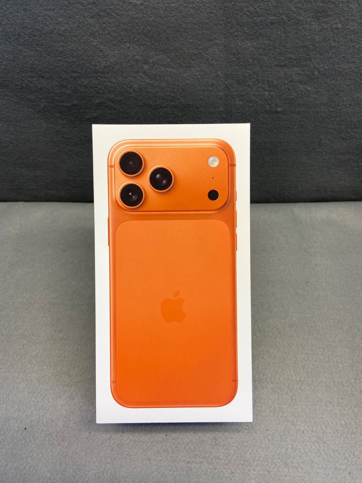 新品未開封 Appleストア版 SIMフリー iPhone17 Pro Max 512GB コズミックオレンジ色