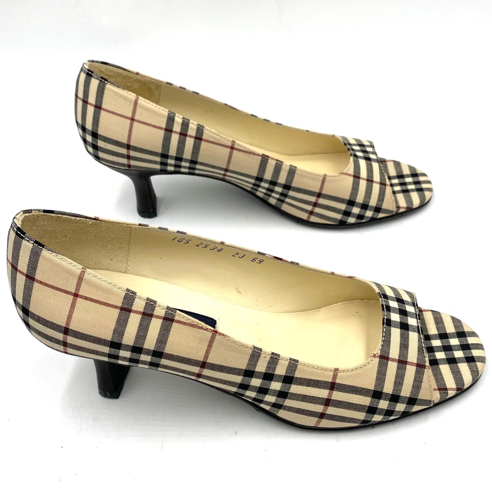 デザイナー ウィメンズ 37 ノバチェック パンプス ポインテッドトゥ バーバリー BURBERRY パンプス 公式サイト Burberry® | 靴