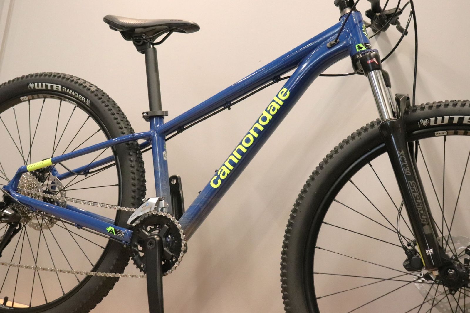 未使用 キャノンデール CANNONDALE トレイル TRAIL 6 2025モデル XSサイズ シマノ アセラ MIX 9S アルミ マウンテンバイク 【仙台店】 未使用 キャノンデール CANNONDALE トレイル TRAIL 6 2025モデル XSサイズ シマノ アセラ MIX 9S アルミ マウンテンバイク 【仙台店】