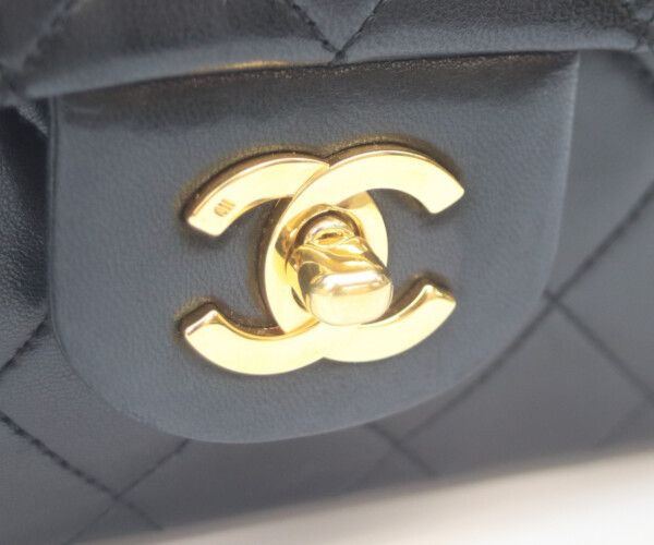 CHANEL シャネル A01112 黒ラム ゴールド金具 Wフラップ マトラッセ25 CHANEL シャネル A01112 黒ラム ゴールド金具 Wフラップ マトラッセ25