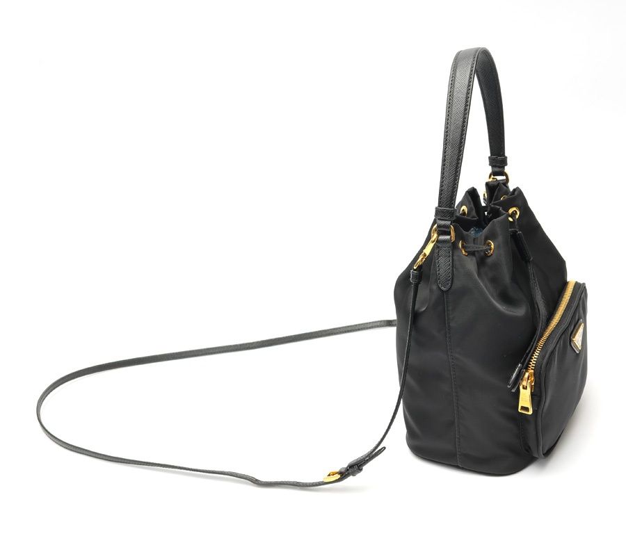 プラダ / PRADA デュエット ナイロン ショルダーバッグ / バケットバッグ 1BH038 ナイロン ブラック 【中古】 プラダ / PRADA デュエット ナイロン ショルダーバッグ / バケットバッグ 1BH038 ナイロン ブラック 【中古】