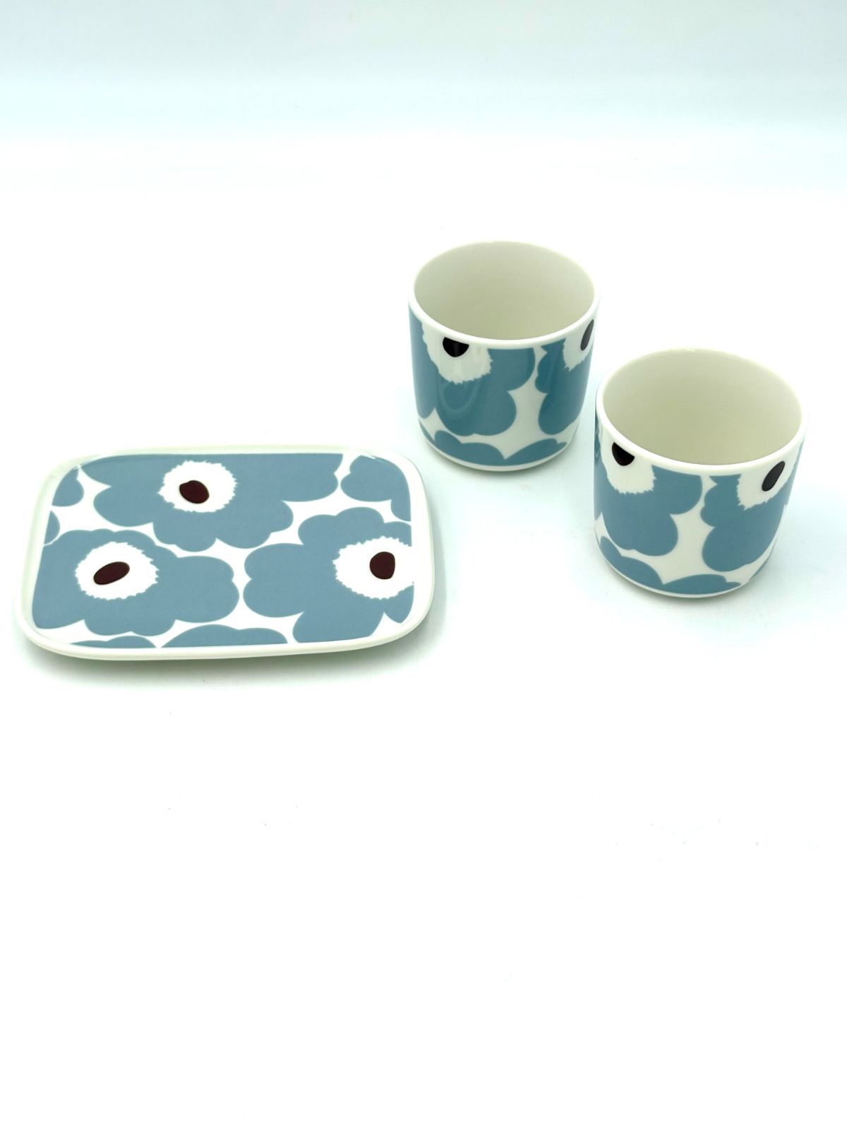 【未使用保管品】マリメッコ　marimekko　ウニッコ　Unikko　ブルーグレー　プレート　ミニ　トレイ　カップ　ラテマグ　3点セット