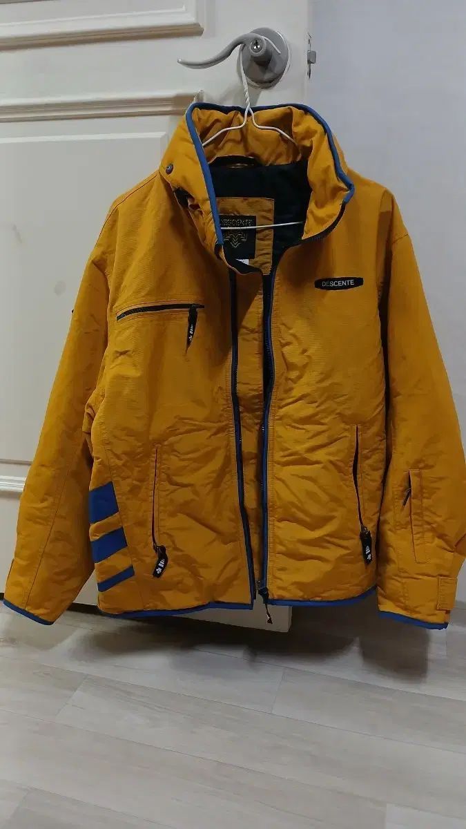 メンズファッション デサント ショート ジャケット アウター