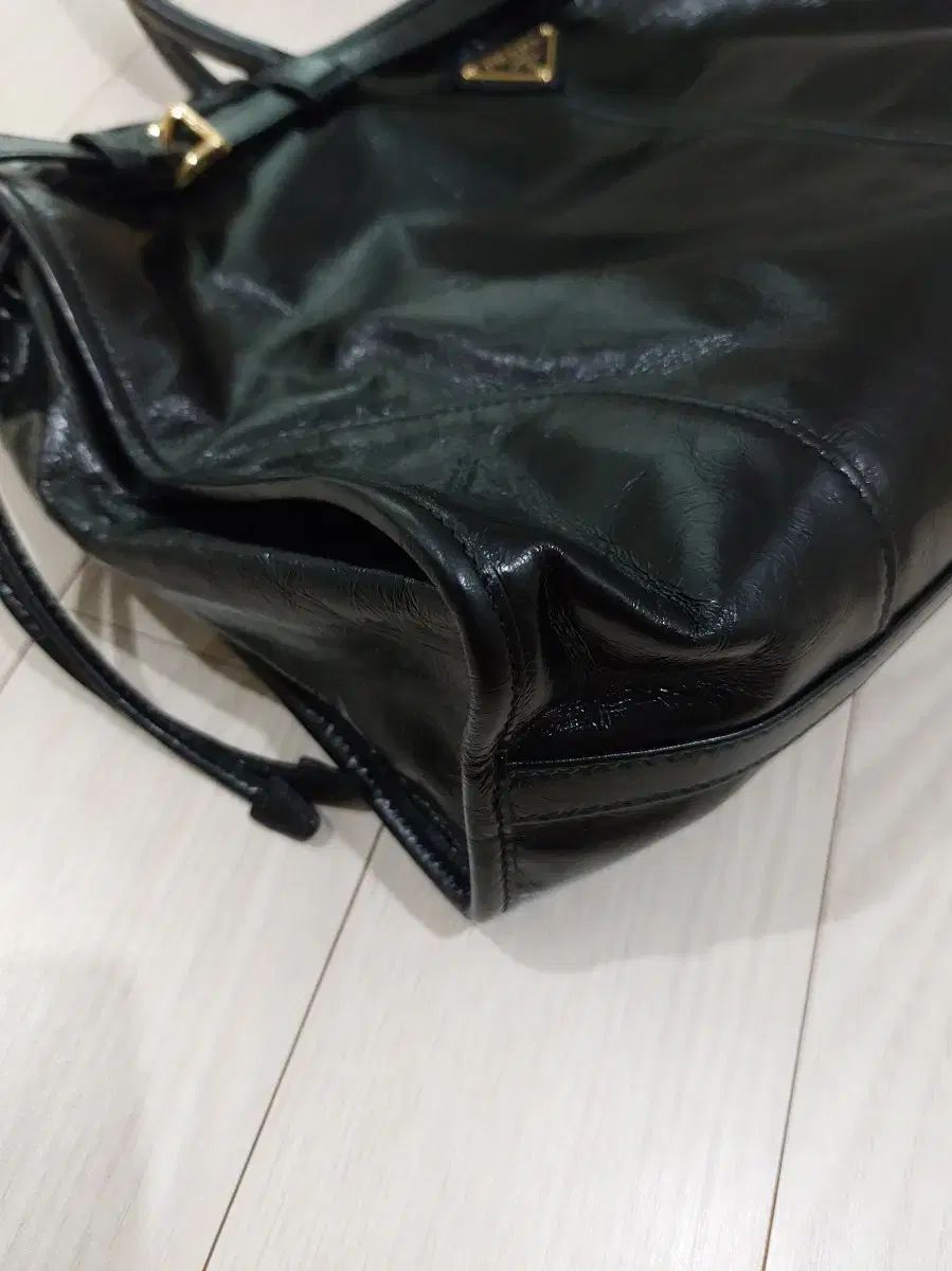 プラダ PRADA ボニバッグ large (ラージ) プラダ PRADA ボニバッグ large (ラージ)