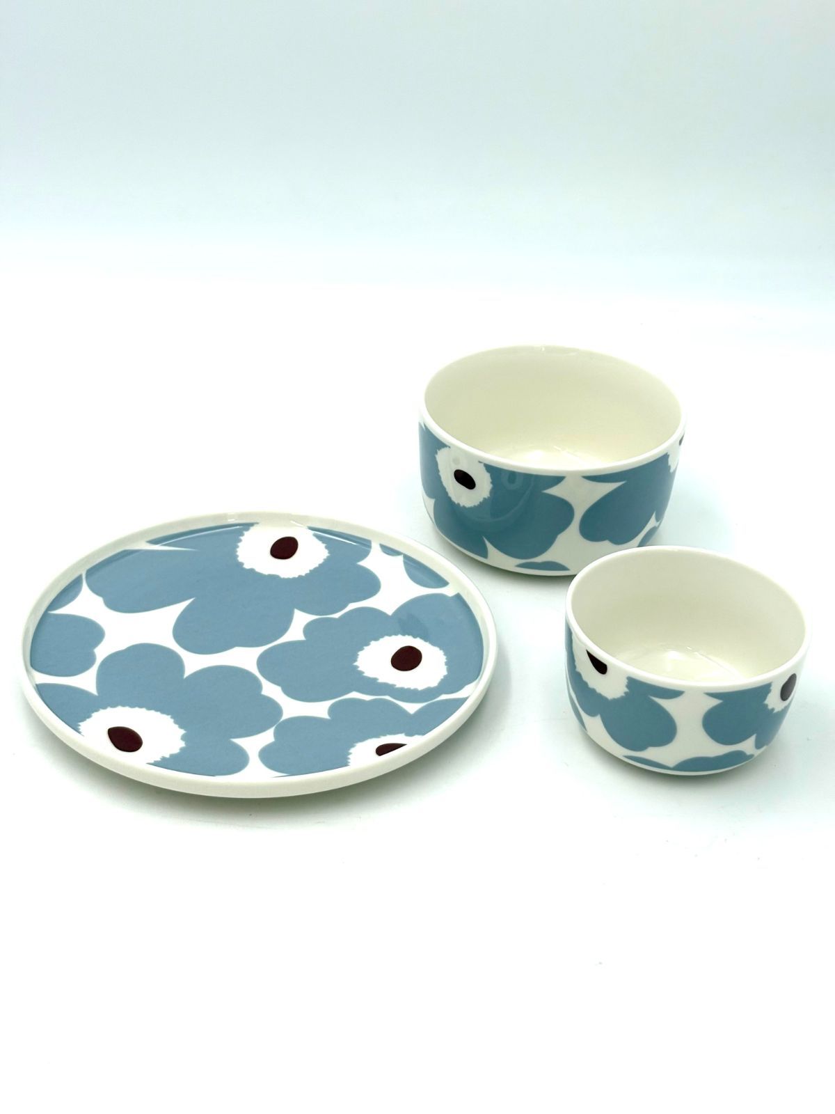 【未使用保管品】マリメッコ　marimekko　ウニッコ　Unikko　ブルーグレー　プレート　20㎝　ボウル　大　小　3点セット