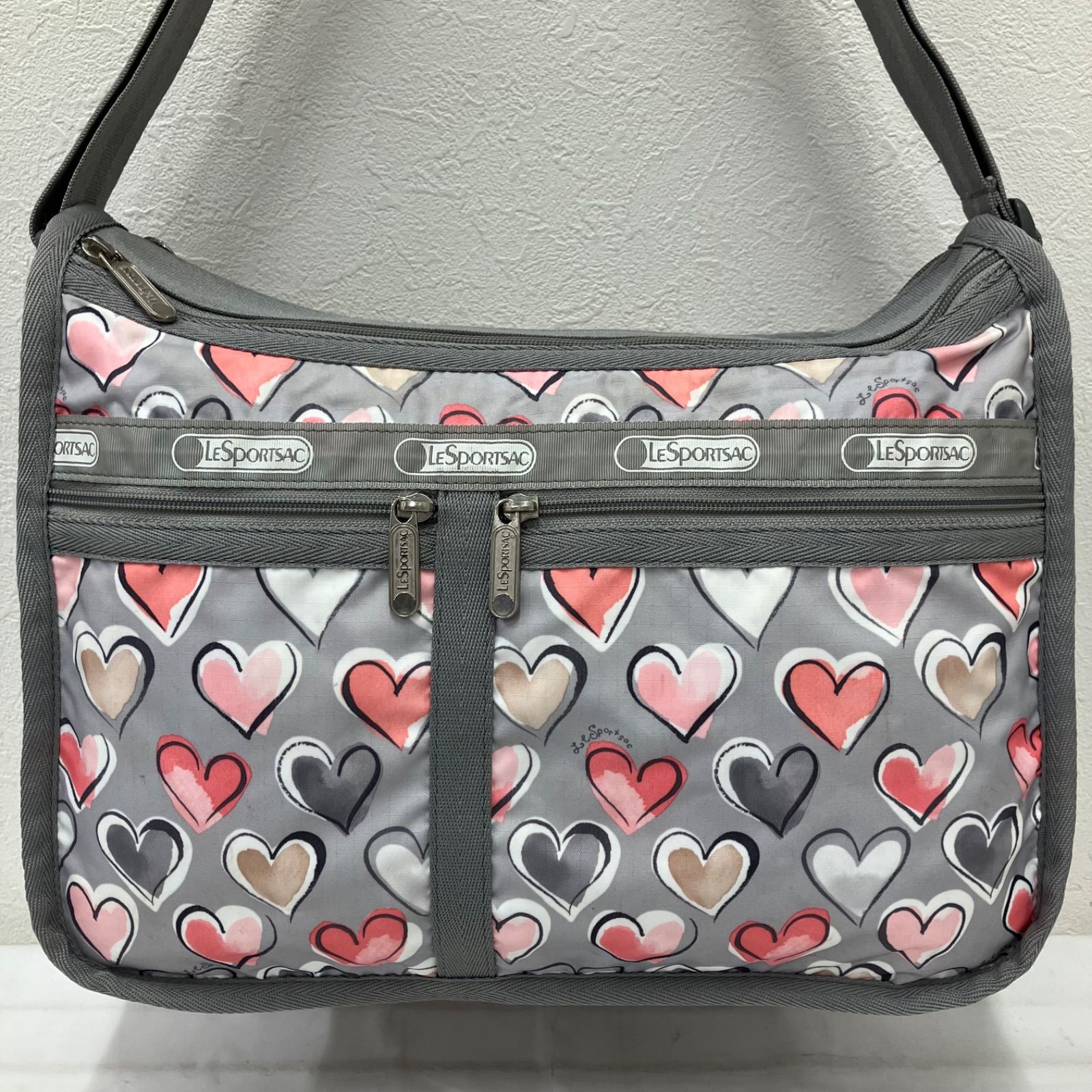 2343 LeSportsac レスポートサック ショルダーバッグ 斜めがけ 紐調節 