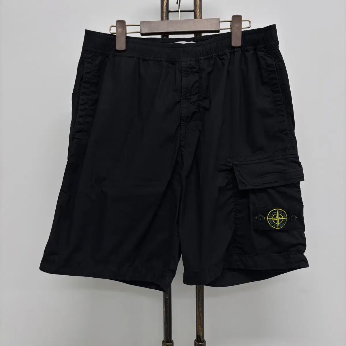 34 STONE ISLAND ストーンアイランド ワッペンパッチ ハーフパンツ