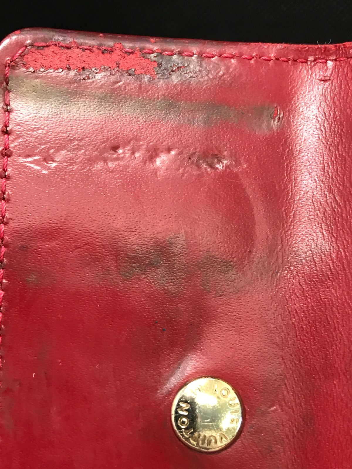 LOUIS VUITTON ルイヴィトン 4連キーケース ミュルティクレ4 ヴェルニ