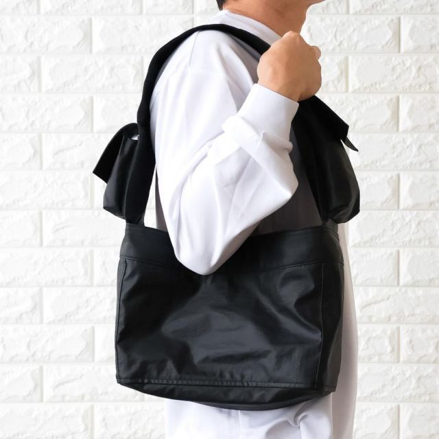 並行輸入品】Y-3 Y3 ワイスリー ショルダーバッグ メンズ ブラック 黒 