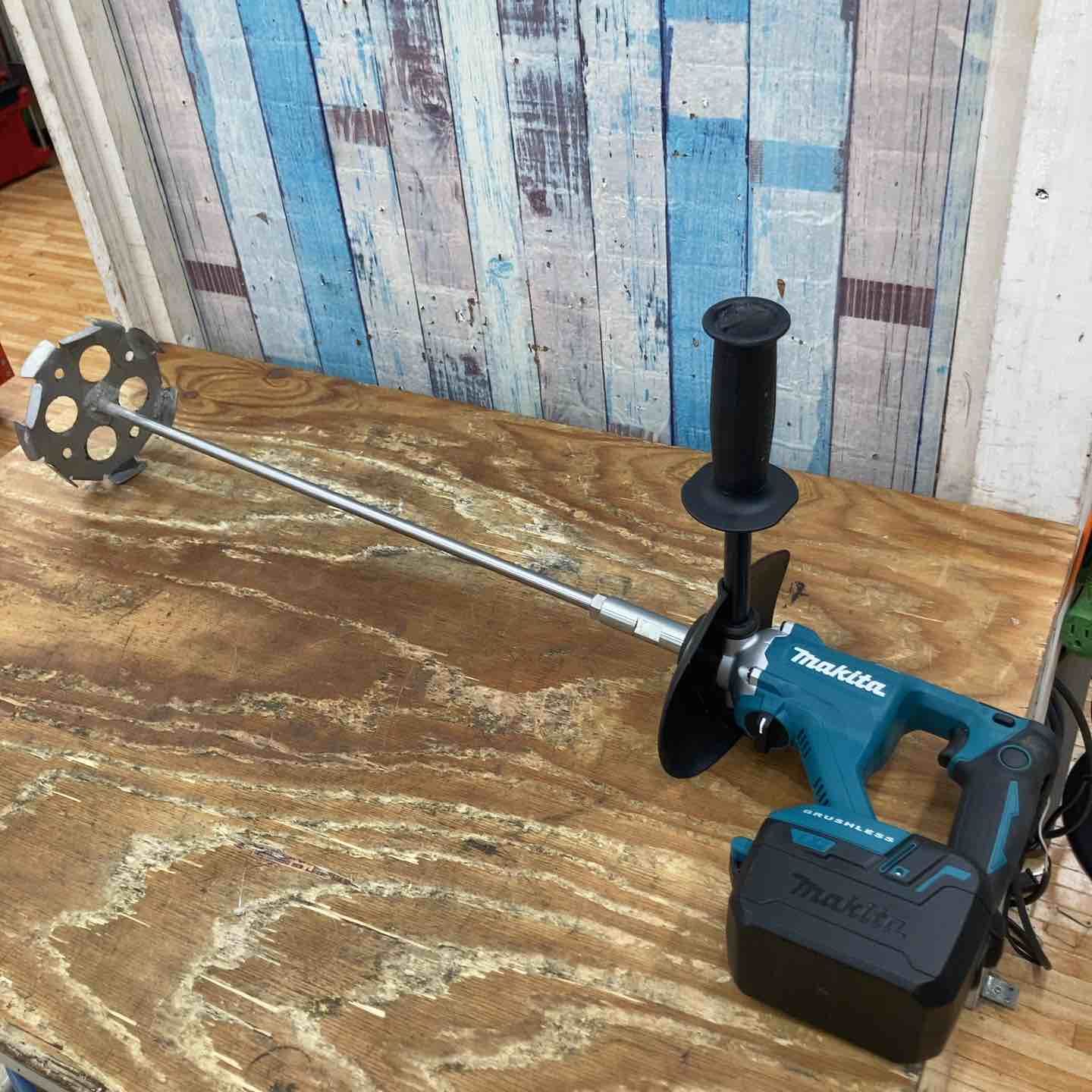 ★マキタ(makita) コードレスかくはん機 UT130DZ【柏店】