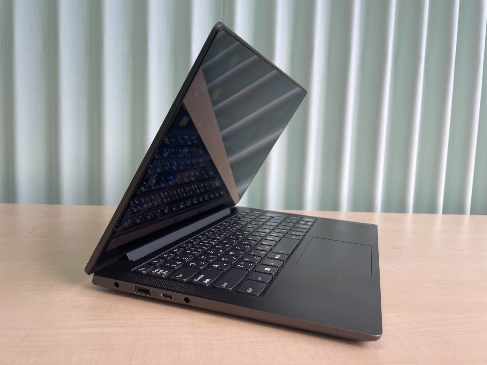 第10世代i7/16GB】Lenovo Yoga S740-14 Win11 - メルカリ