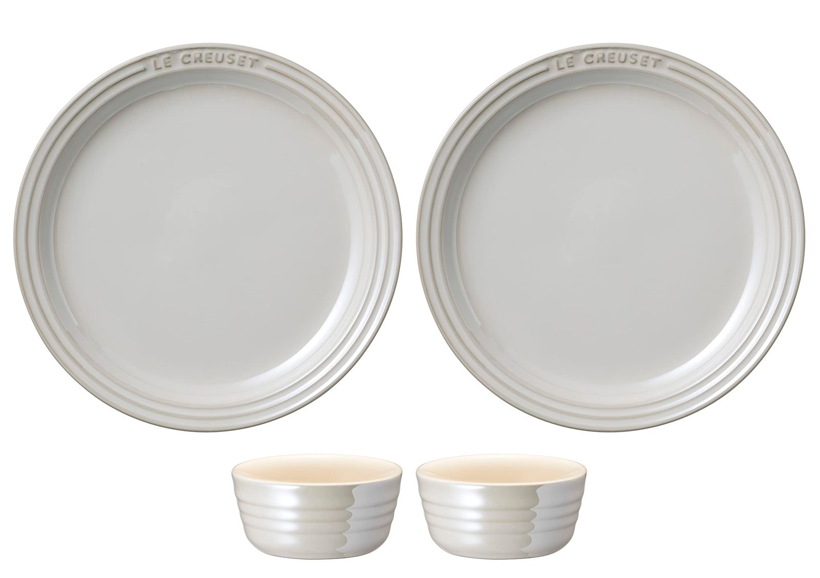 ル・クルーゼ(Le Creuset) ラウンド・プレート セット ホワイトラスター 皿19cm ラムカン 4点セット 耐熱 耐冷 電子レンジ オーブン 食洗器 対応 結婚祝い 記念日 ブライダル ギフト プレゼント 引出物 オーブン皿 耐熱皿 a4b7a992