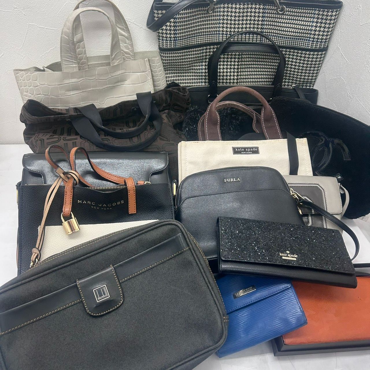 遺品整理 生前整理 在庫処分 バック お財布 15点 まとめ売り ハンドバック ショルダーバック チェーンバック お財布 ブランドバック