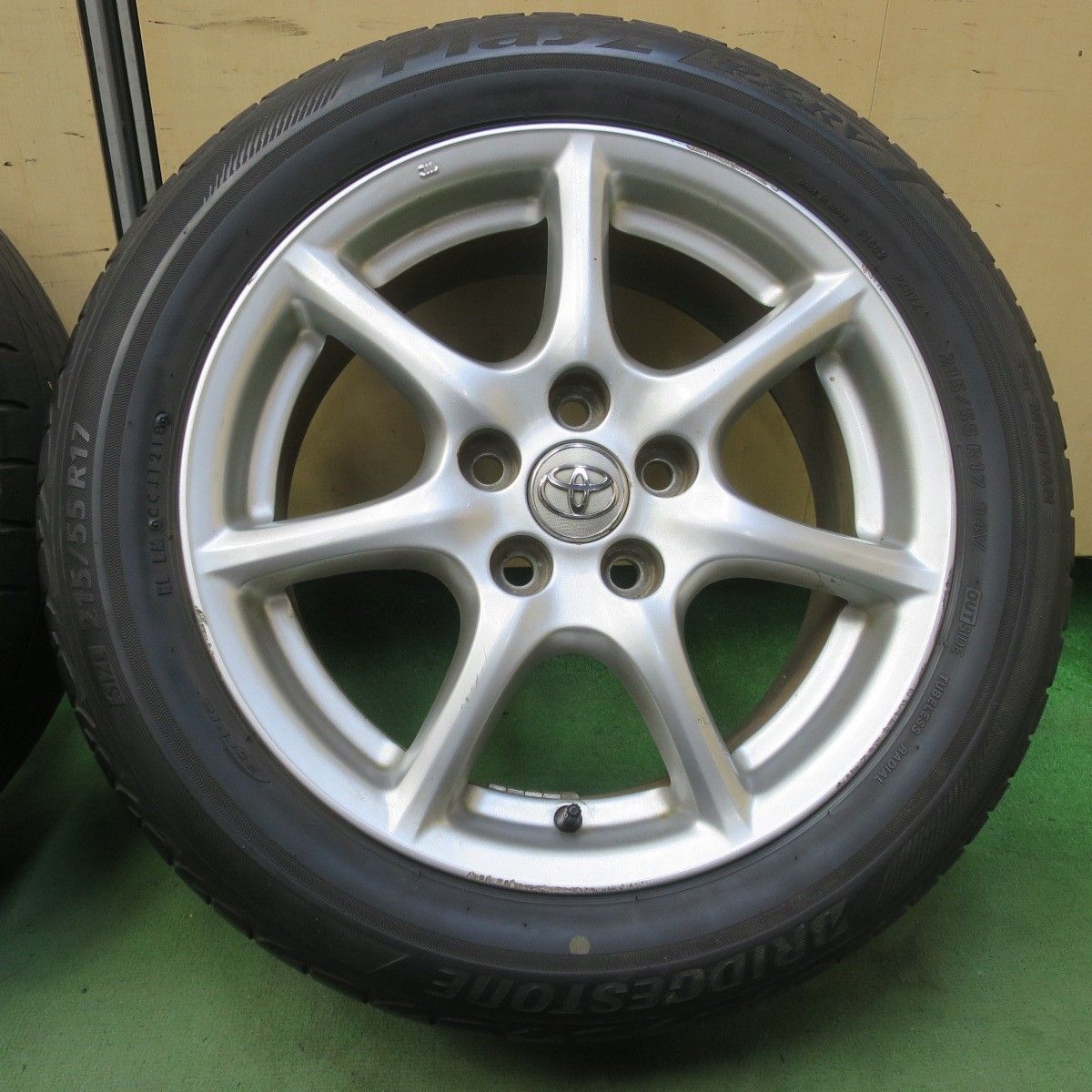 4本価格☆トヨタ 50系 エスティマ 純正 215/55R17 ブリヂストン
