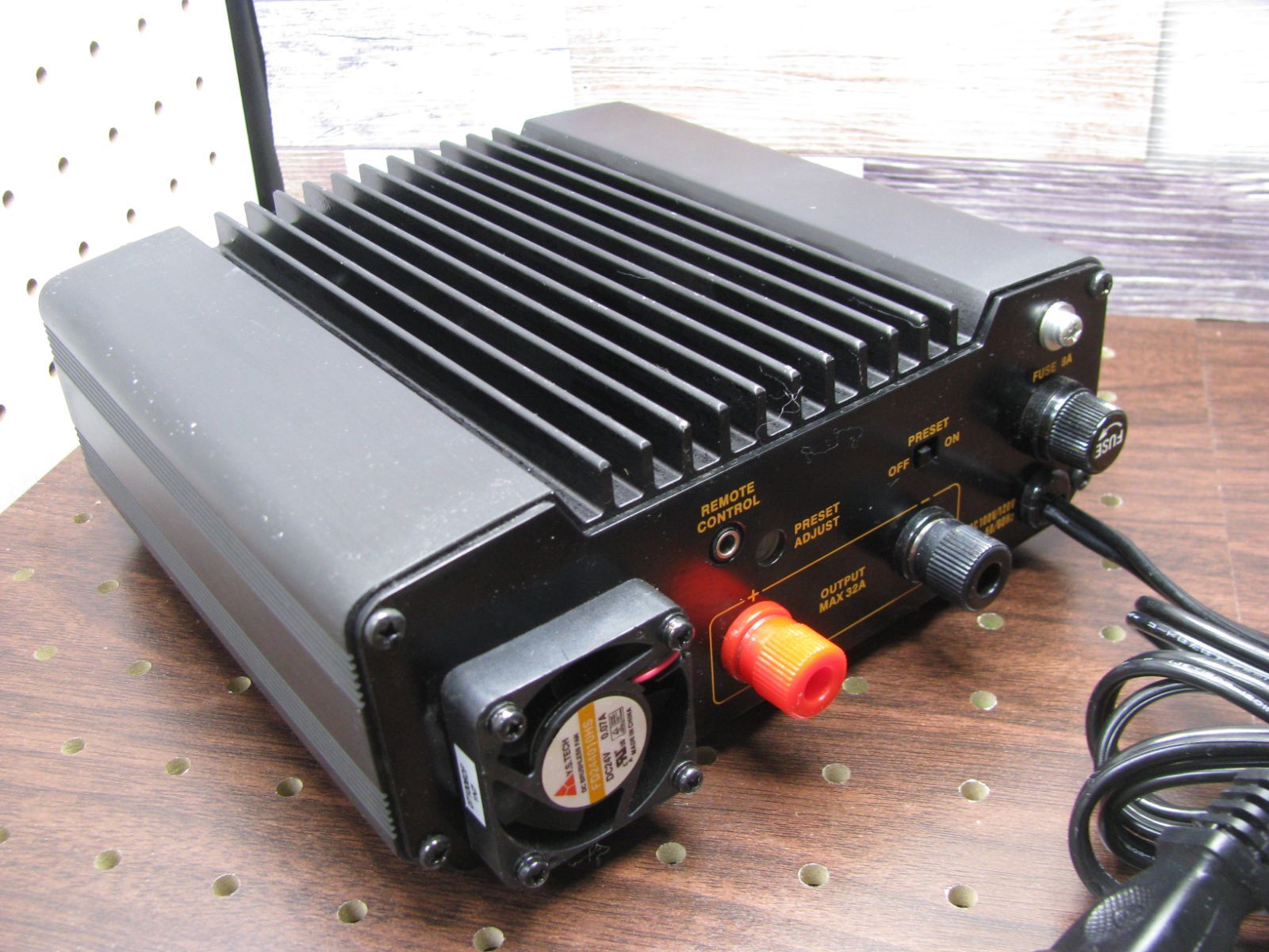 R2372】ALINCO DM-330MV MAX 32A 無線機器用安定化電源器 - メルカリ