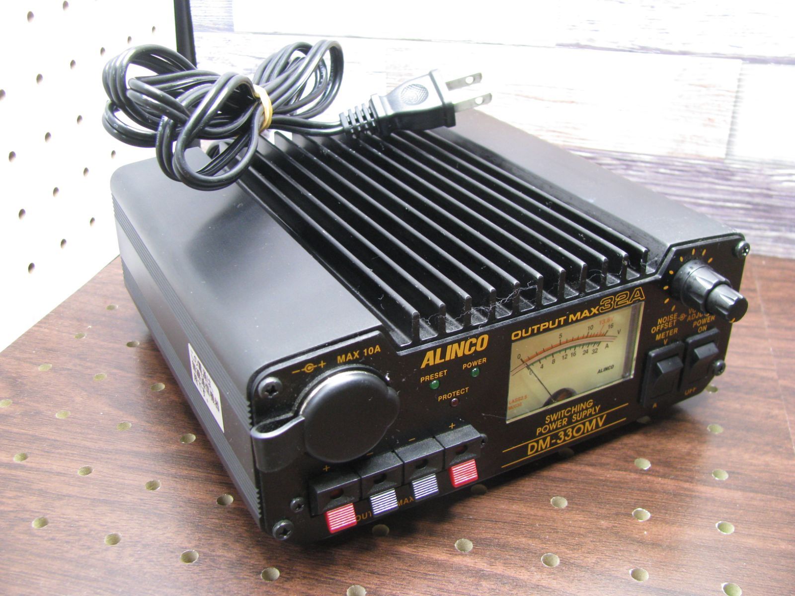R2372】ALINCO DM-330MV MAX 32A 無線機器用安定化電源器 - メルカリ