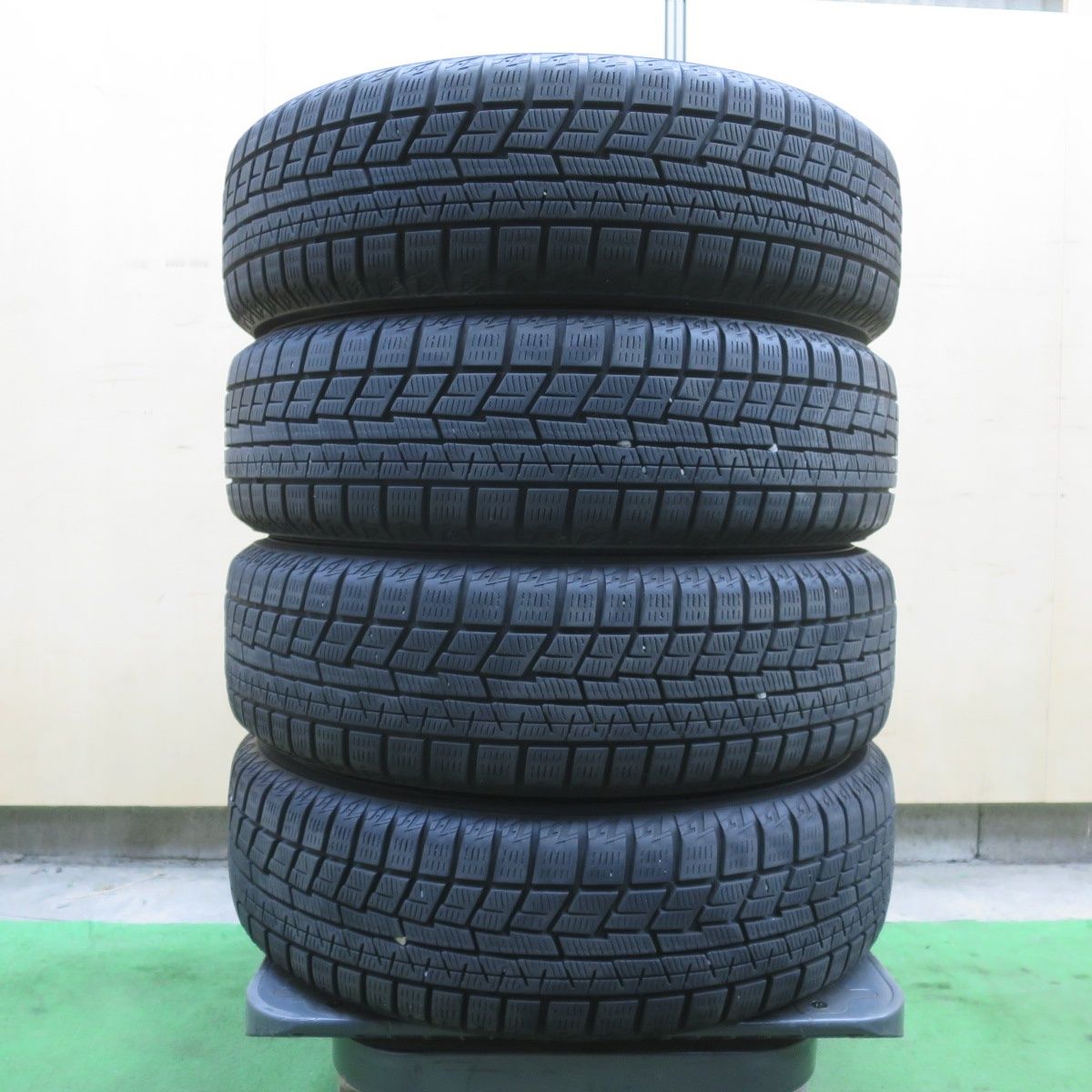 バリ溝！22年！キレイ！8.5分☆スタッドレス 155/65R14 ヨコハマ