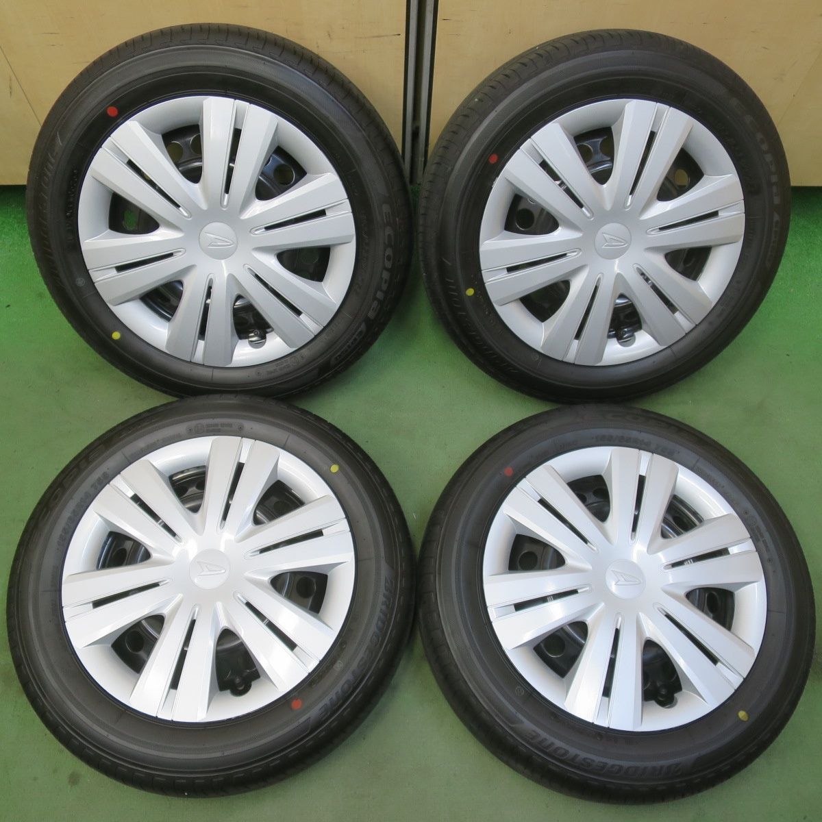 新車外し！26年☆ダイハツ LA650S タント 純正 スチール 155/65R14 
