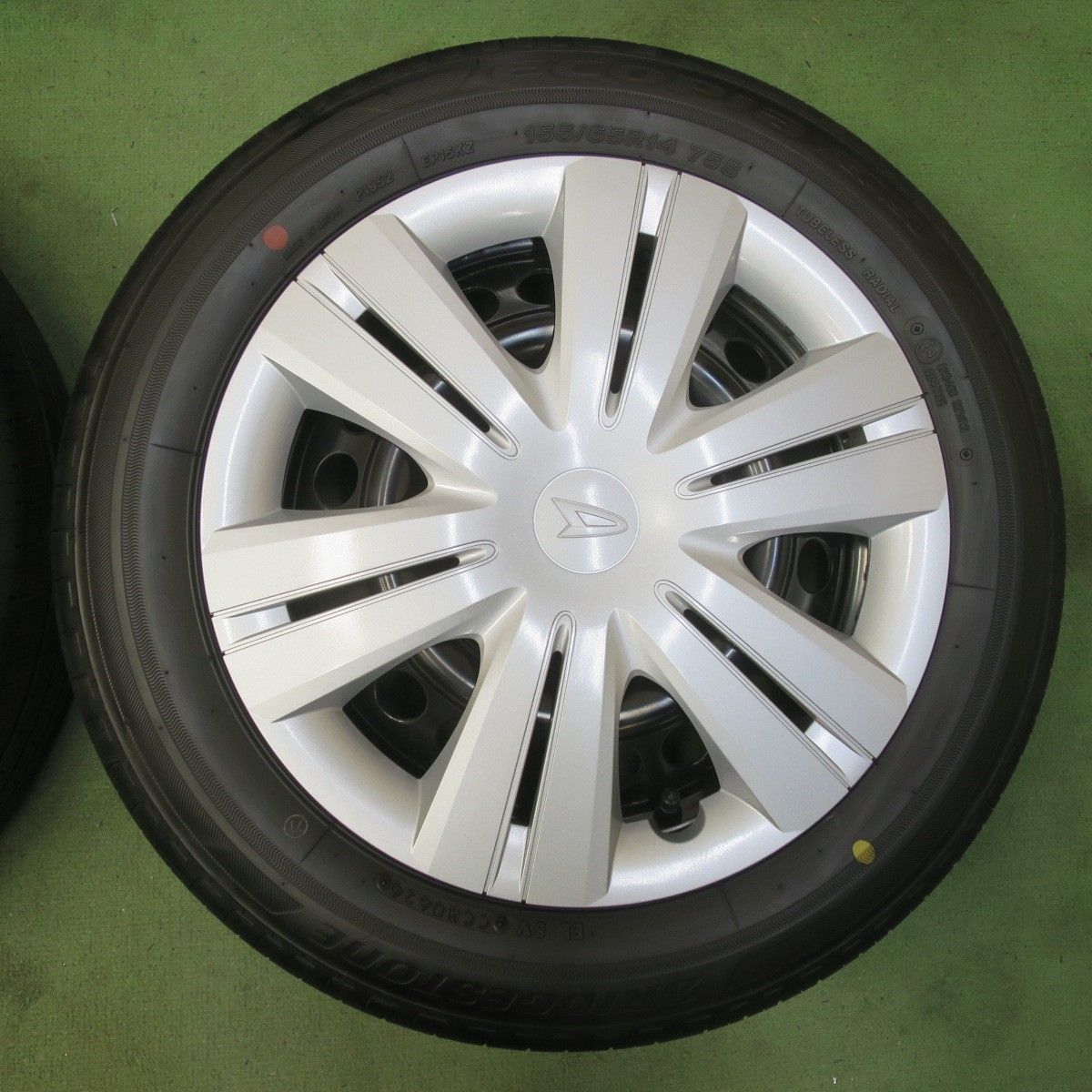 新車外し！26年☆ダイハツ LA650S タント 純正 スチール 155/65R14 