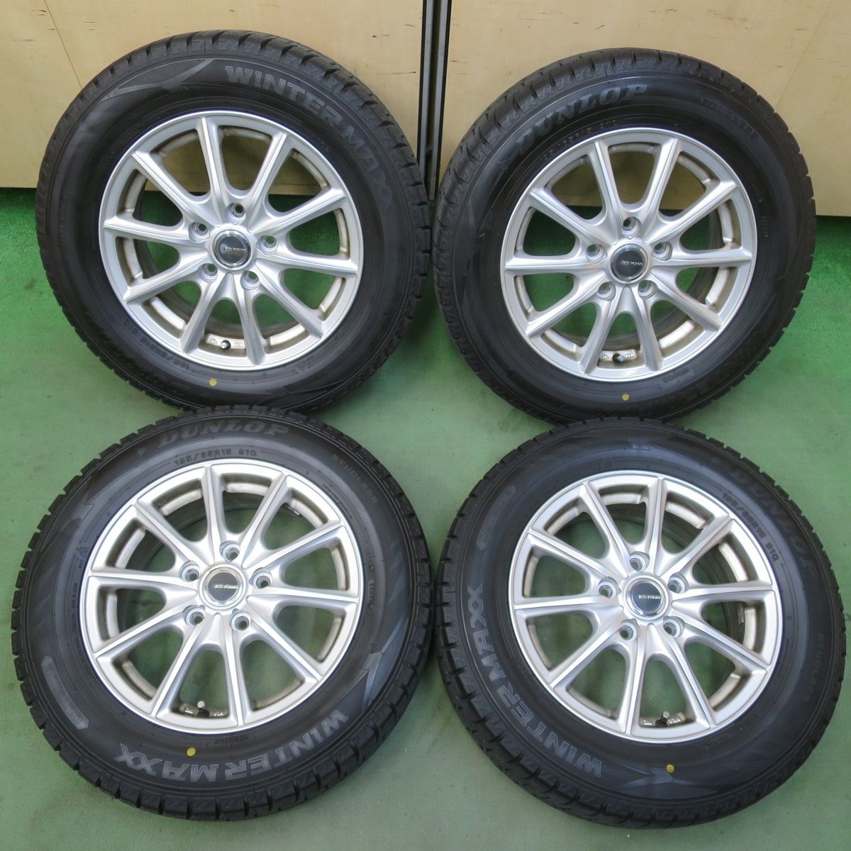 バリ溝！22年！9分★スタッドレス 195/65R15 ダンロップ ウインターマックス WM02 ECO FORME エコフォルム 15インチ PCD114.3/5H★6051804イス