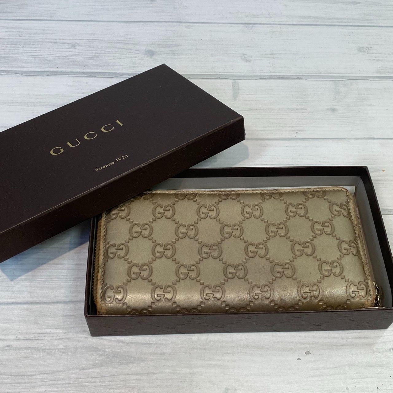 【塩】GUCCI グッチグッチシマ ラウンドジップ財布 ゴールド 282477【23653SK】E25