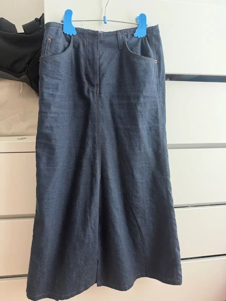 the CASHMERE スリット デニムスカート 64