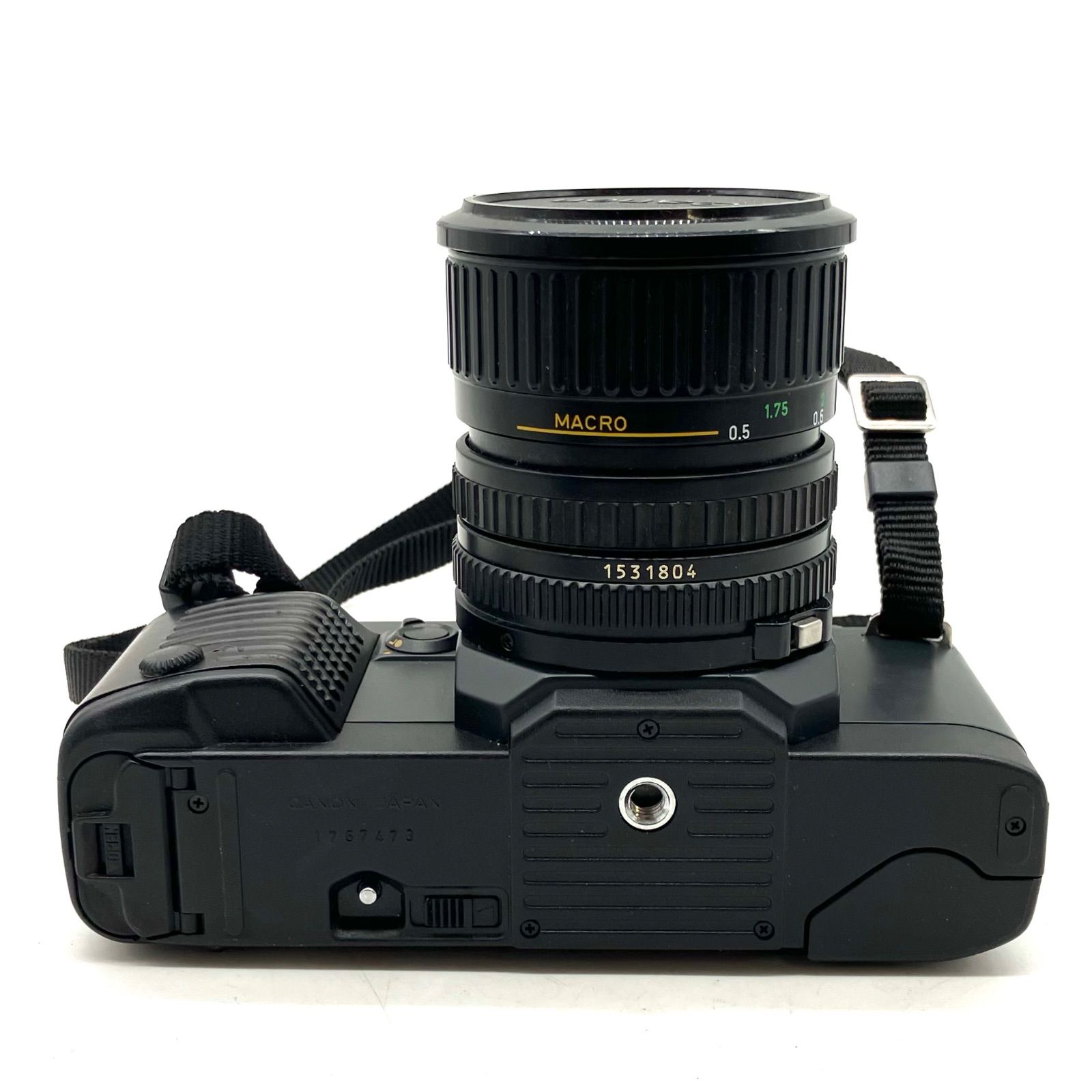 FA619【お買い得】Canon T70 フィルムカメラ ＋ ズームレンズ FD 35-70