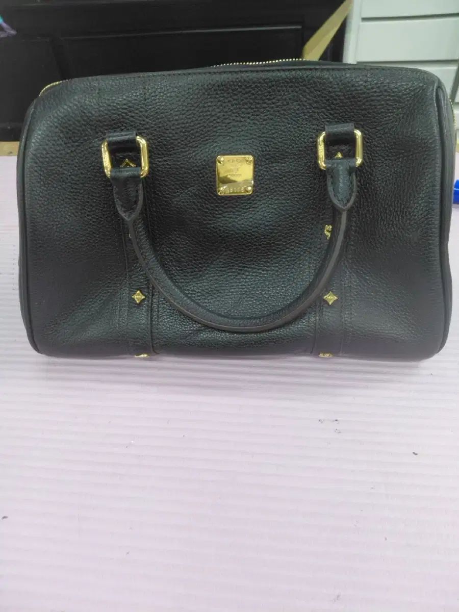 MCM エム シー エム バッグ