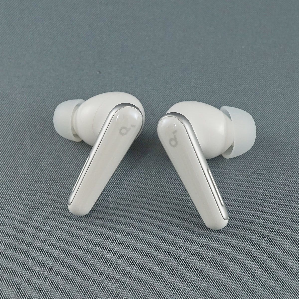 Anker Soundcore Liberty 5 完全ワイヤレスイヤホン USED美品 A3957