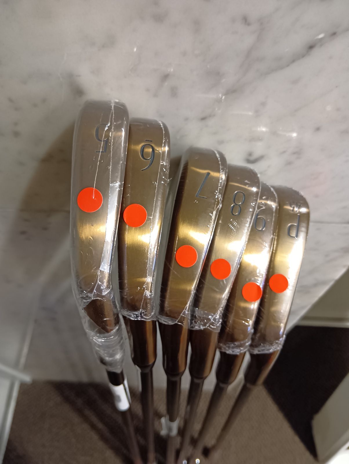 Iset【限定モデル】【新品未使用】タイトリスト Titleist T100 (2026) オイルカン 6S アイアンセット IR (5-Pw) MODUS3 TOUR Black115S (新橋店)