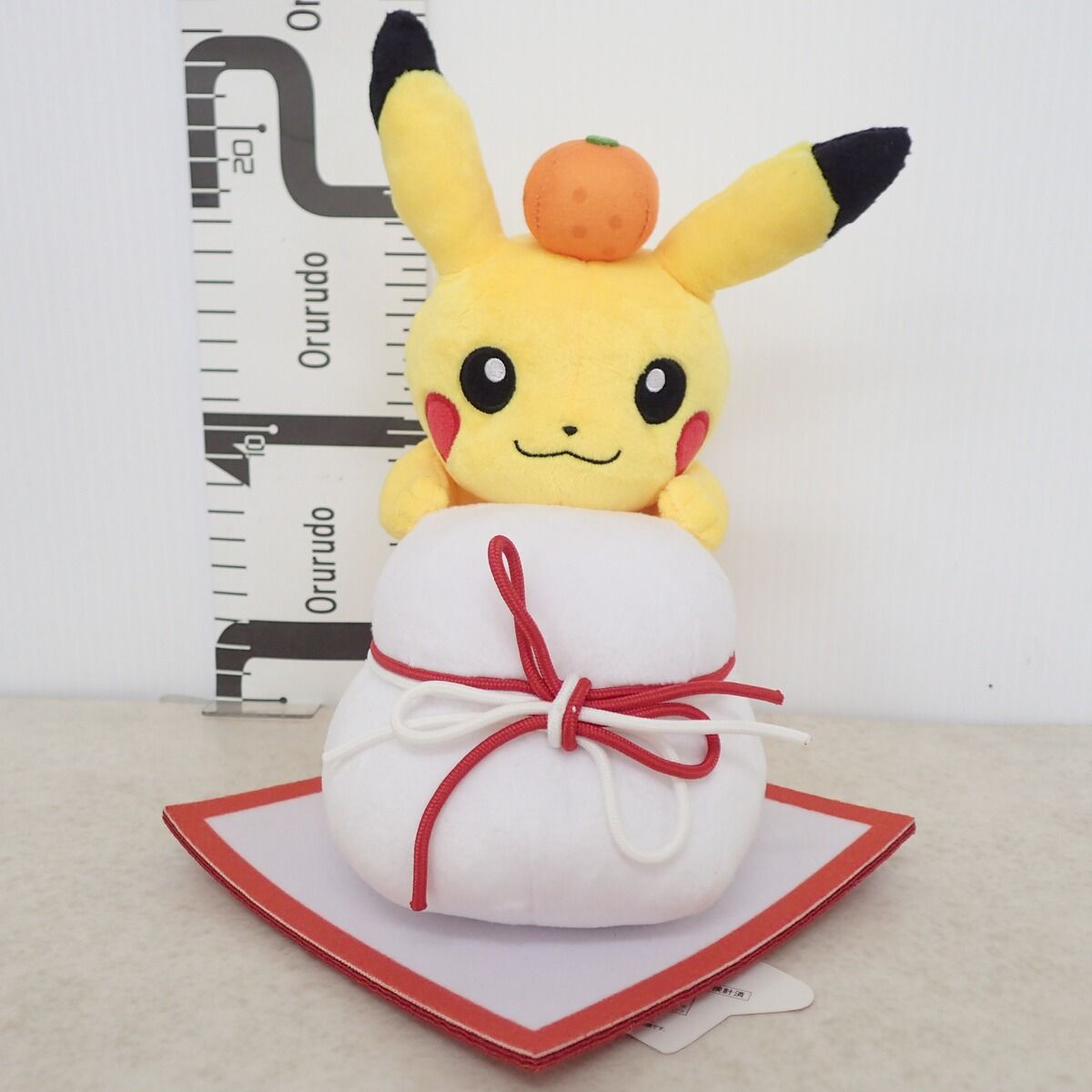 ポケモンセンター ぬいぐるみ ピカチュウと鏡餅 紙タグ付き